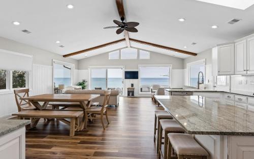 Beachside Getaway private Lake Michigan Beach Frontage in Ferrysburg