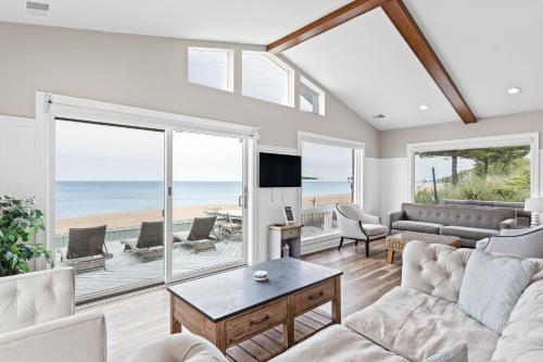 Beachside Getaway private Lake Michigan Beach Frontage in Ferrysburg
