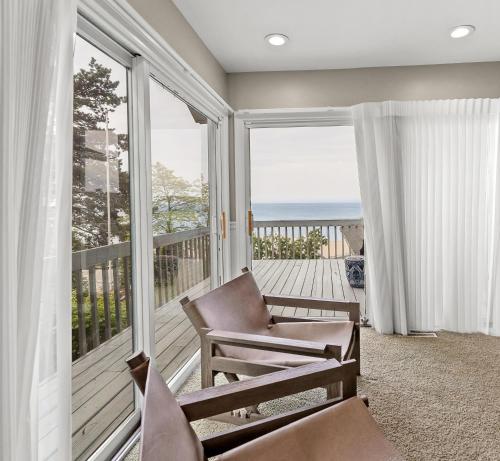 Beachside Getaway private Lake Michigan Beach Frontage in Ferrysburg