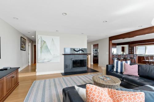 Dreamview- Private Lake frontage - image 6