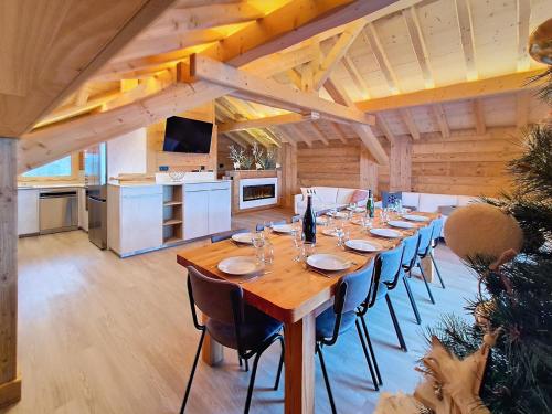 Chalet haut de gamme 12 pers à 50m des pistes avec parking - FR-1-416-224 gîte à louer La Toussuire