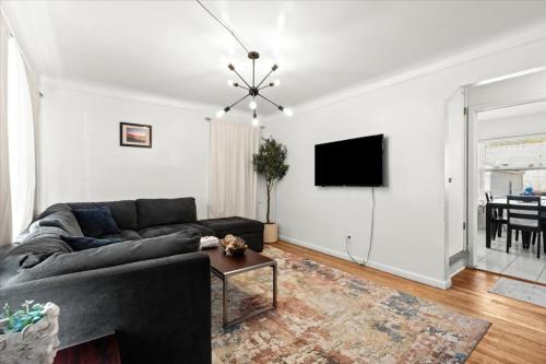 Cozy 4 Bedroom-Outdoor furniture- 2 bathrooms in อิงค์สเตอร์