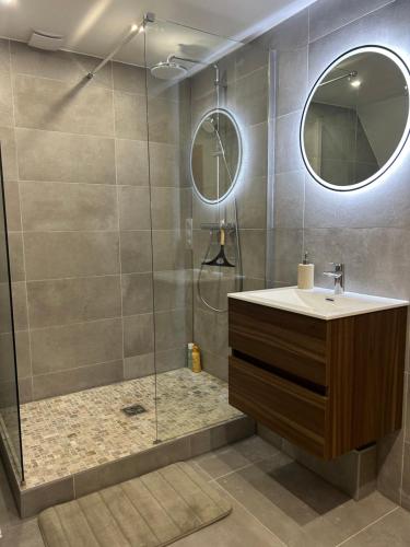 Charming Apartment with JACUZZI Centre Strasbourg Gare, Strasbourg (photo 7)