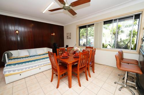 Facilities, 3BR Home with Pool Near Shops, M5 & Train Stations in Marrickville