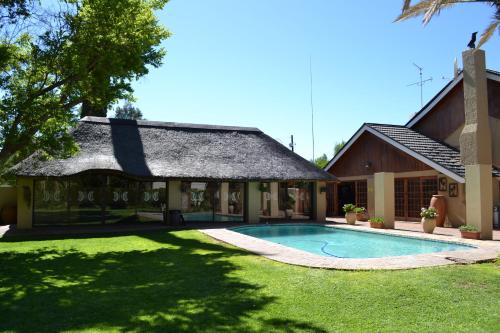 Exterior view of Castello Guest House Vryburg