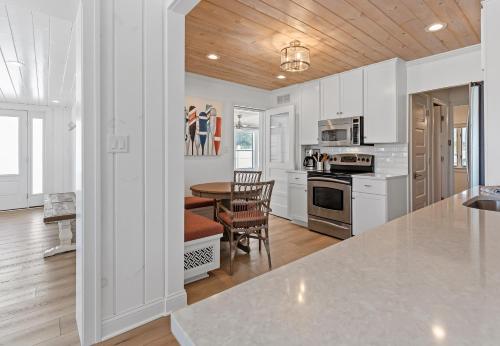 Experience lakeside luxury at - image 14
