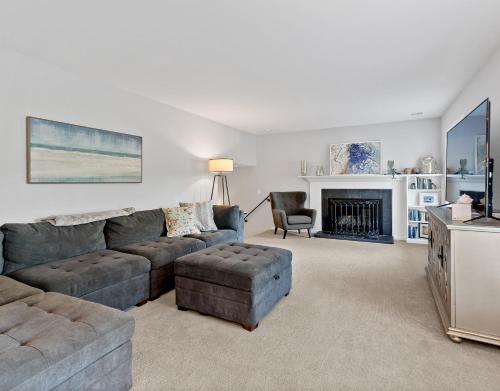 Hillside Cottage- Great Vacation Rental with Private Pool - image 12