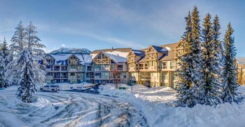 Greystone Lodge 328 Ski-in Out in Whistler, Canada