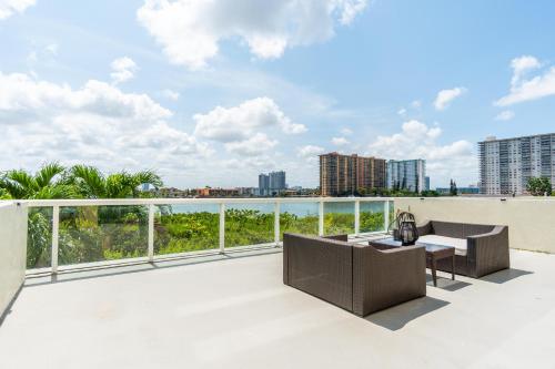 Golden Bay 303 in Miami Beach, USA