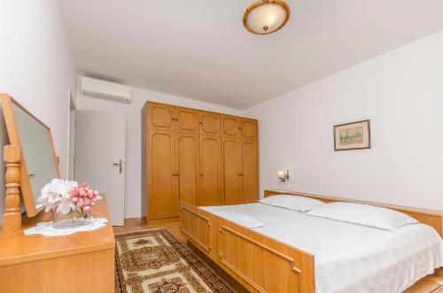 Apartment Goran center - image 2