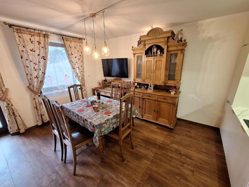 Chwile w Starym Sączu, sauna i beczka (Chwile w Starym Saczu, sauna i beczka) in Stary Sącz