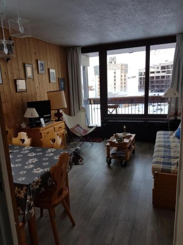 MyHome PRA37 - Emplacement exceptionnel - T2 6 pax - dernier etage vue montagne - Location saisonnière - Tignes