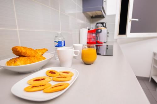 Удобства, Appartement Jelyad Mallard Premium Vue Lac Parking privé 6 personnes à 10 minutes de Disneyland (Appartement Jelyad Mallard Premium Vue Lac Parking prive 6 personnes a 10 minutes de Disneyland) in Chanteloup-en-Brie