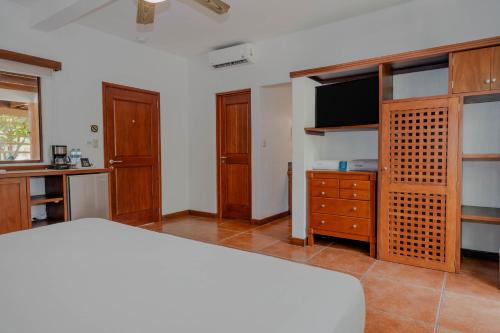 Boca Olas Resort Villas