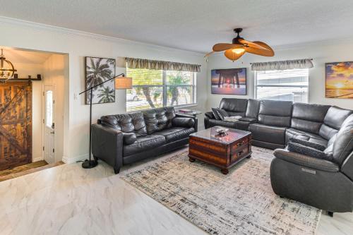 Spacious Canalfront Home with Pool about half Mi to Beach in Hudson