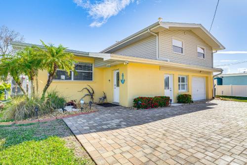 Spacious Canalfront Home with Pool about half Mi to Beach in Hudson