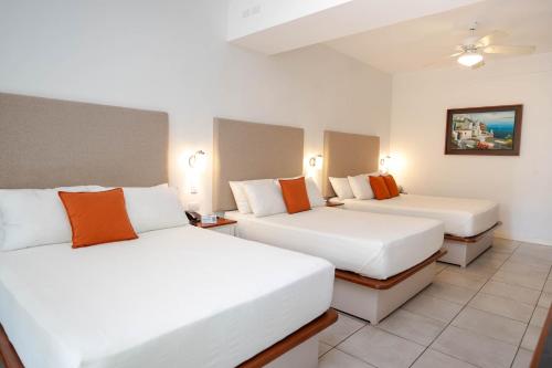 Boca Olas Resort Villas