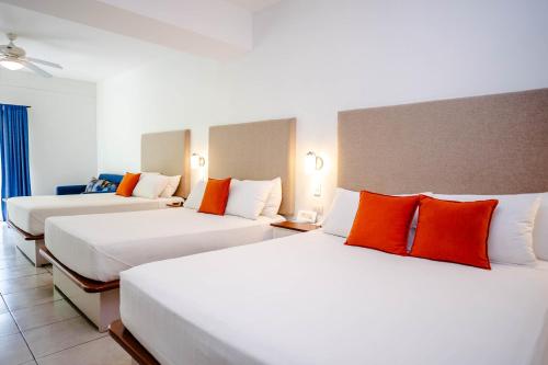 Boca Olas Resort Villas in La Libertad