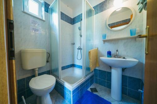 Two-Bedroom Apartment image 3