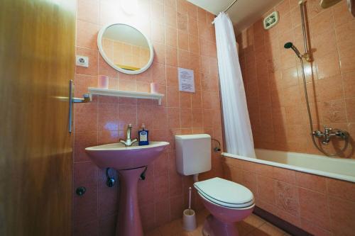 Two-Bedroom Apartment Standard image 5
