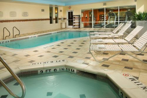 Fairfield by Marriott Inn & Suites New Braunfels - 수영장