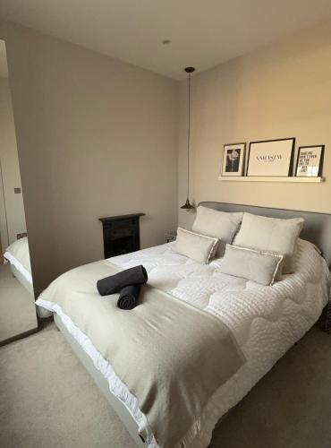West Bridgford 2 Bed 2 Bathroom Apartment with parking – khách sạn tại Trent Bridge