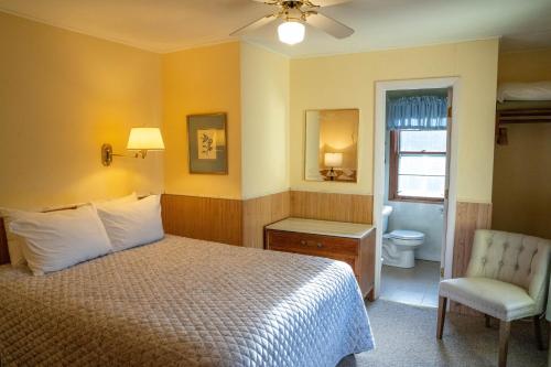 1 queen bed