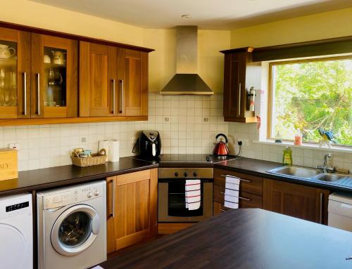 3 bedroom home 15 mins drive from Kenmare town in Tuosist