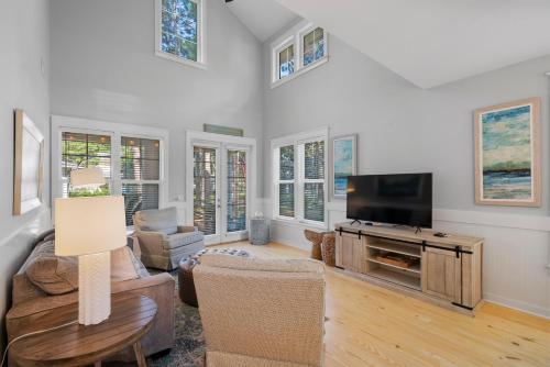 1355 Ravens Run in Destin, USA