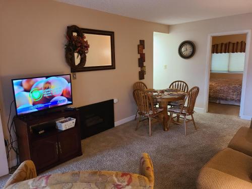 Gatlinburg Chateau Condo 302 in Gatlinburg, USA