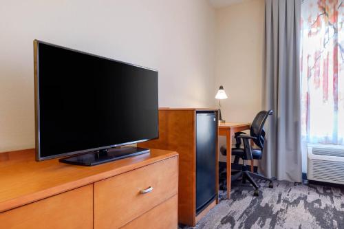 Fairfield Inn & Suites by Marriott Rockford - image 14