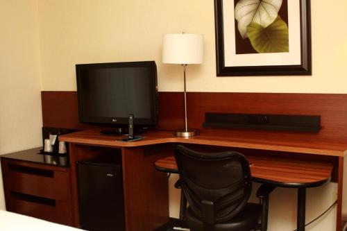 Fairfield Inn & Suites by Marriott Fairmont in Fairmont, USA
