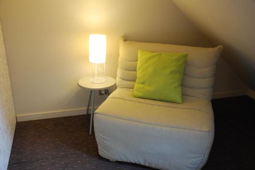 Ruthenium Hotel - image 6