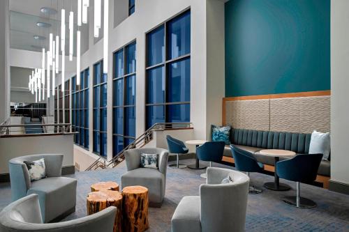 Delta Hotels by Marriott Richmond Downtown - image 6