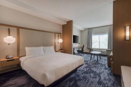 Fairfield by Marriott Inn & Suites Charlotte Belmont in Mount Holly