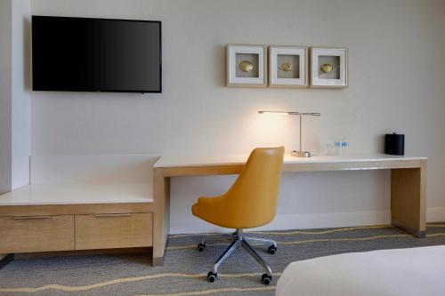 Delta Hotels by Marriott Daytona Beach Oceanfront - image 6