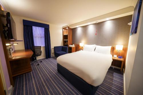 Holiday Inn Express Glenrothes an IHG Hotel - image 6
