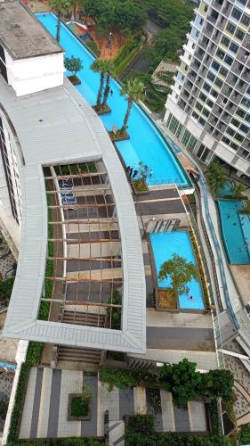 Spacious i-City Studio • 3 Queen Beds by Nuriman