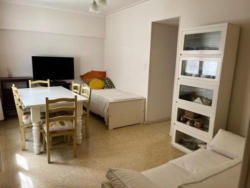 Apartment 5 blocks from the sea