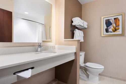 Fairfield Inn & Suites by Marriott Charlottesville Downtown/University Area in Charlottesville, USA