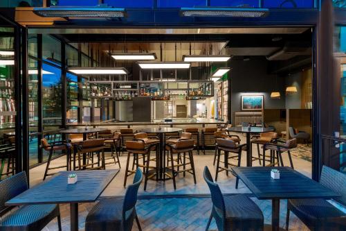 Element Atlanta Midtown - image 10