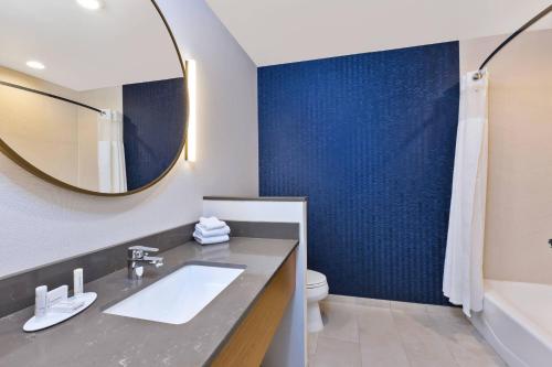 Fairfield Inn & Suites by Marriott Cincinnati Airport South/Florence in Florence, USA