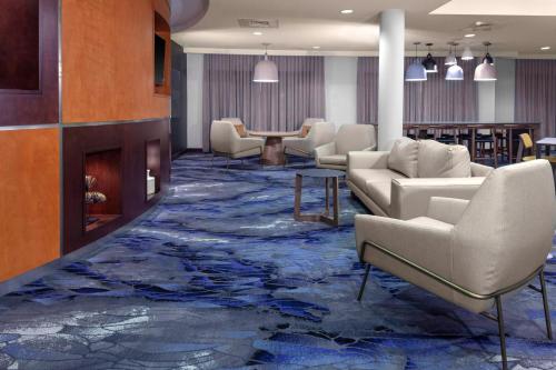 Fairfield Inn & Suites by Marriott Charlotte Matthews - image 2