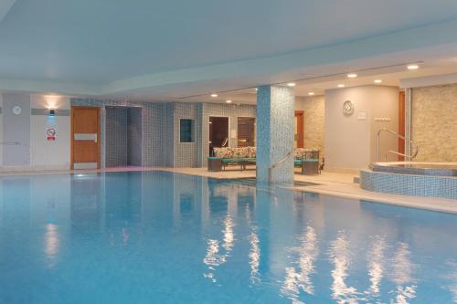 Cheltenham Chase Hotel & Spa - 수영장