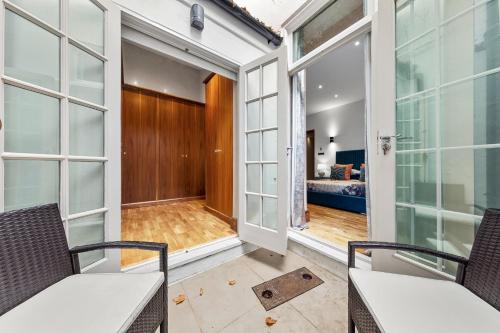 250 SqM MEGA MANSION - image 7