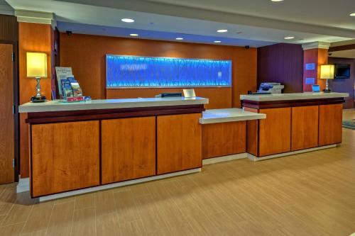 Fairfield by Marriott Inn & Suites Naples - 로비