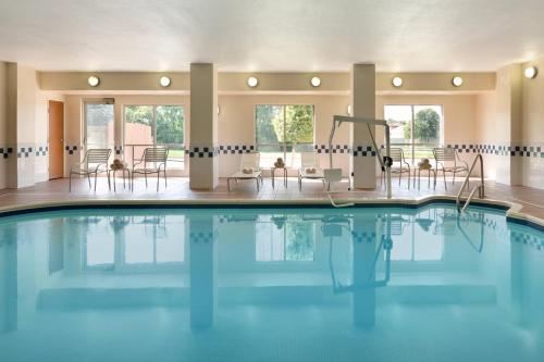 Fairfield Inn & Suites Dallas Mesquite - image 12