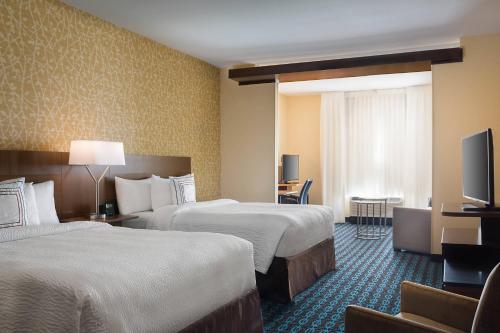 1 Bedroom Executive Suite, 2 Queen, Sofa bed