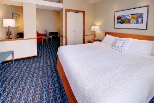 Fairfield Inn & Suites by Marriott Wausau - image 11
