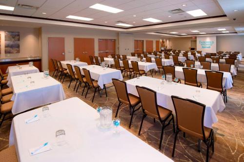 Fairfield by Marriott Inn & Suites Wausau - 회의실/연회장